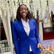 Le français est ma langue maternelle et je veux aider toute personne à parler / écrire dans cette langue !